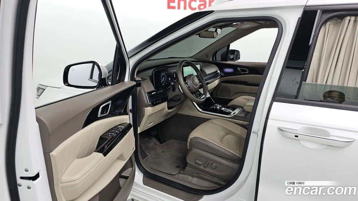Kia Carnival — фото 10