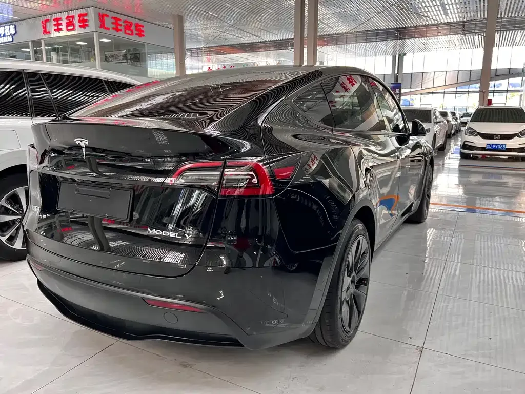 Tesla Model Y 2024 из CN, фото 7