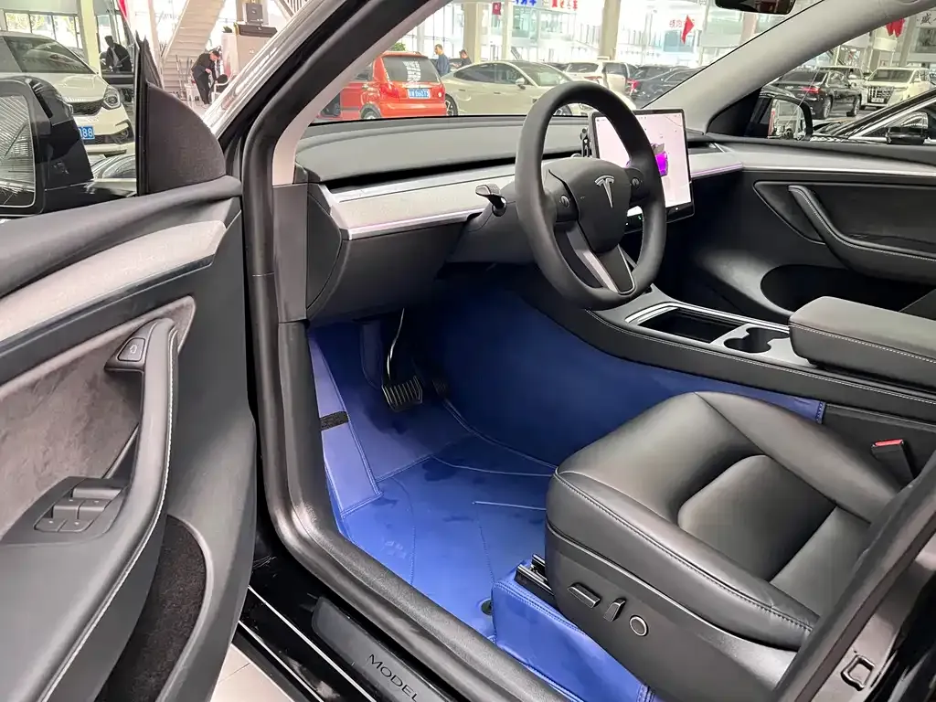 Tesla Model Y 2024 из CN, фото 8