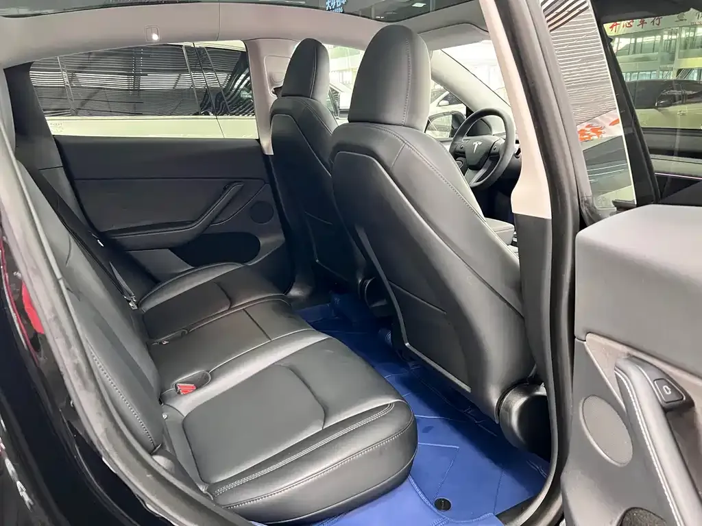 Tesla Model Y 2024 из CN, фото 9