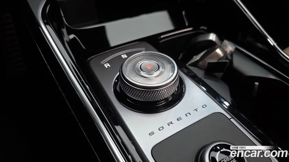 Kia Sorento — фото 9