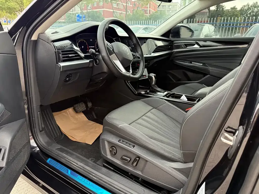 Volkswagen Passat — фото 9
