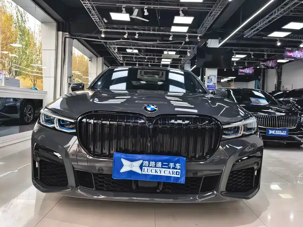 BMW 7 Series 2021 из CN, фото 2