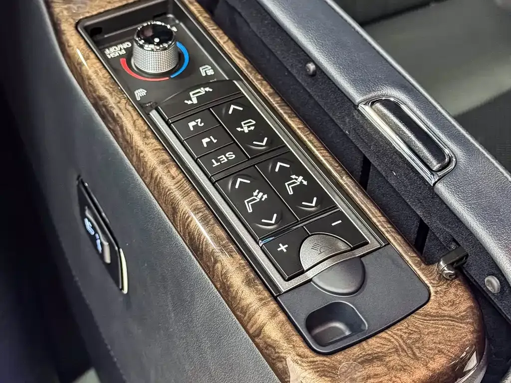 Toyota Vellfire 2023 из CN, фото 7