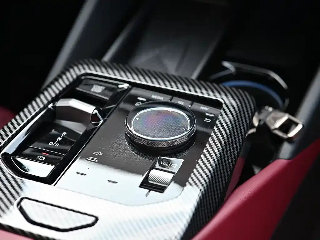 BMW 5 Series 2025 из CN, фото 10