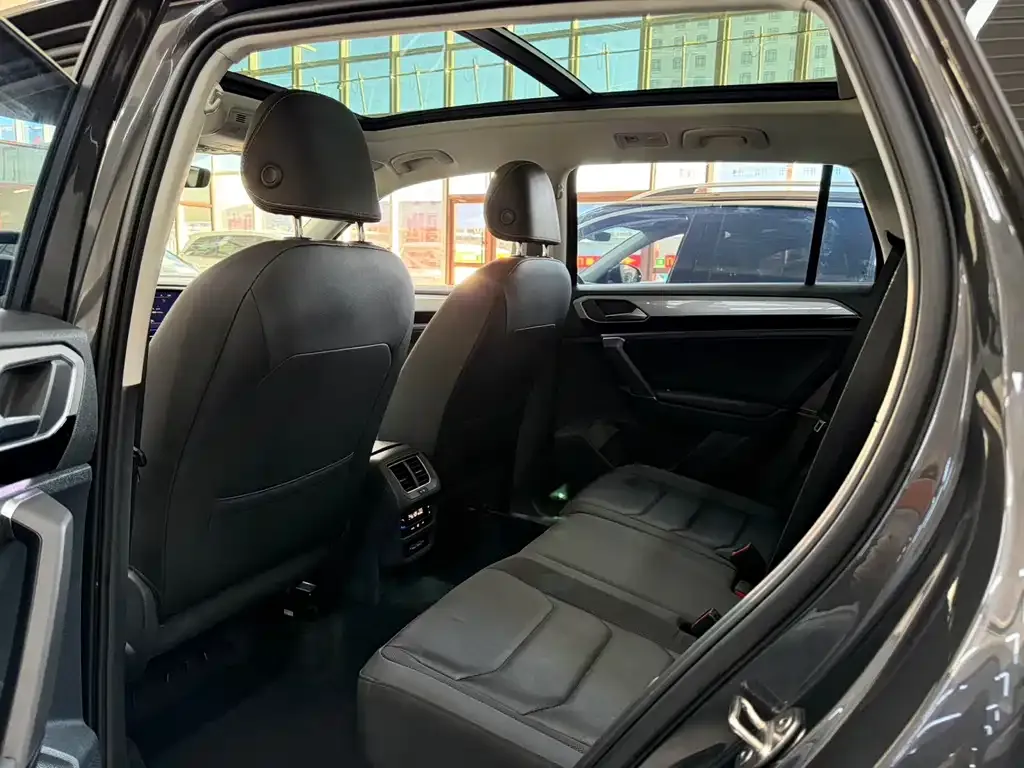 Volkswagen Tayron 2022 из CN, фото 6
