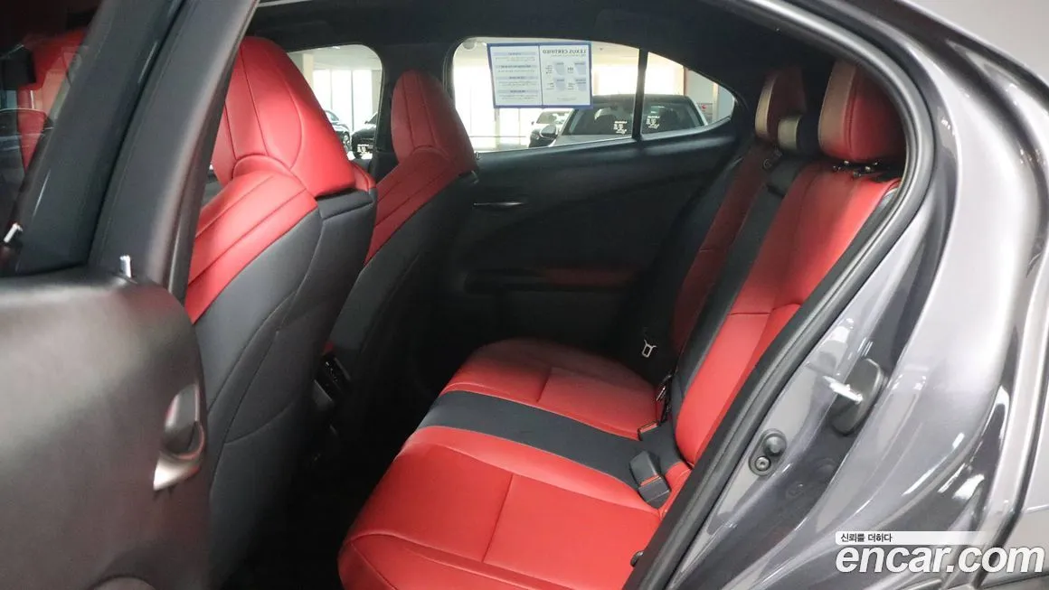 Lexus UX 2025 из KR, фото 10
