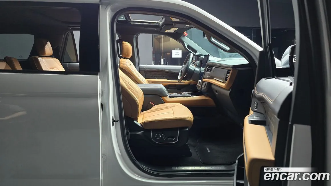 Ford Expedition — фото 10