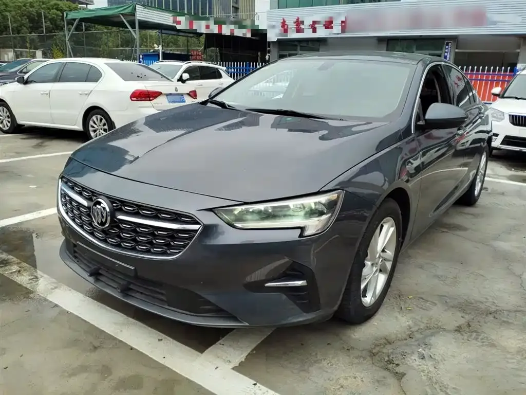 Buick Regal — фото 1