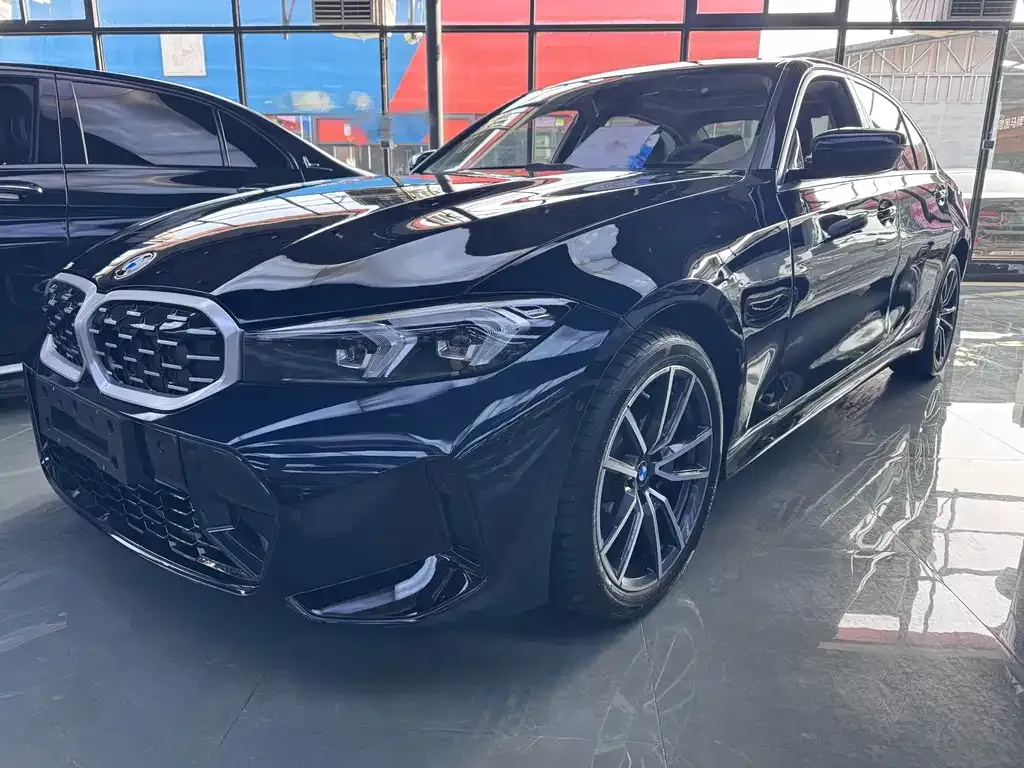BMW 3 Series 2023 из CN, фото 1