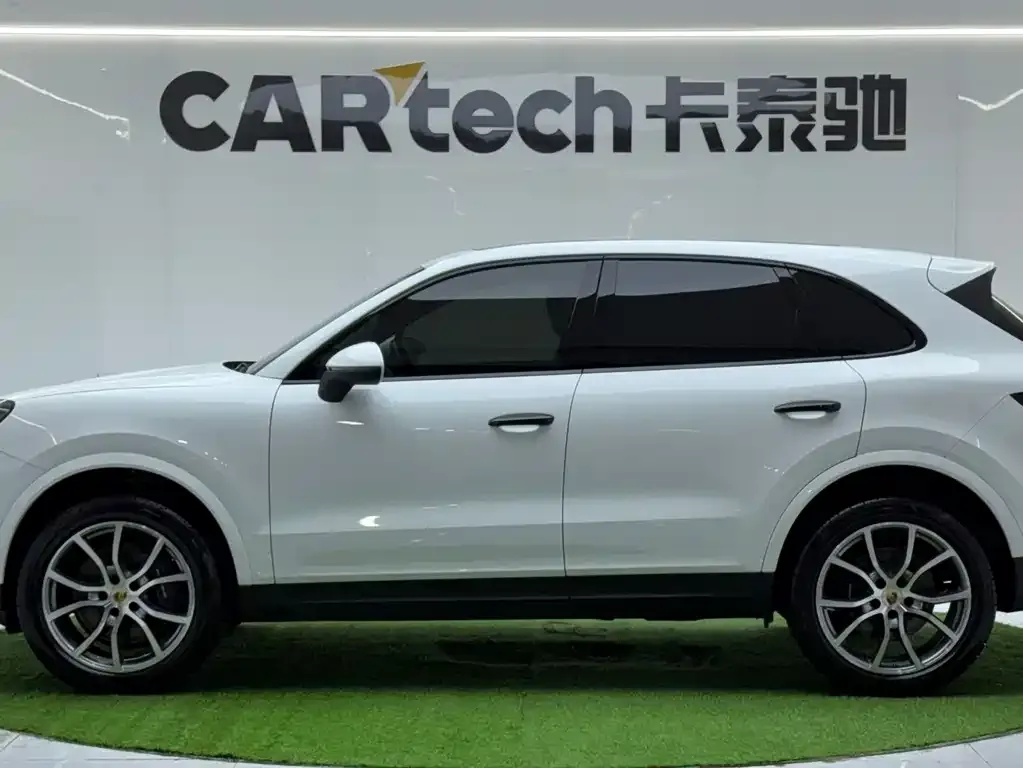 Porsche Cayenne 2024 из CN, фото 2