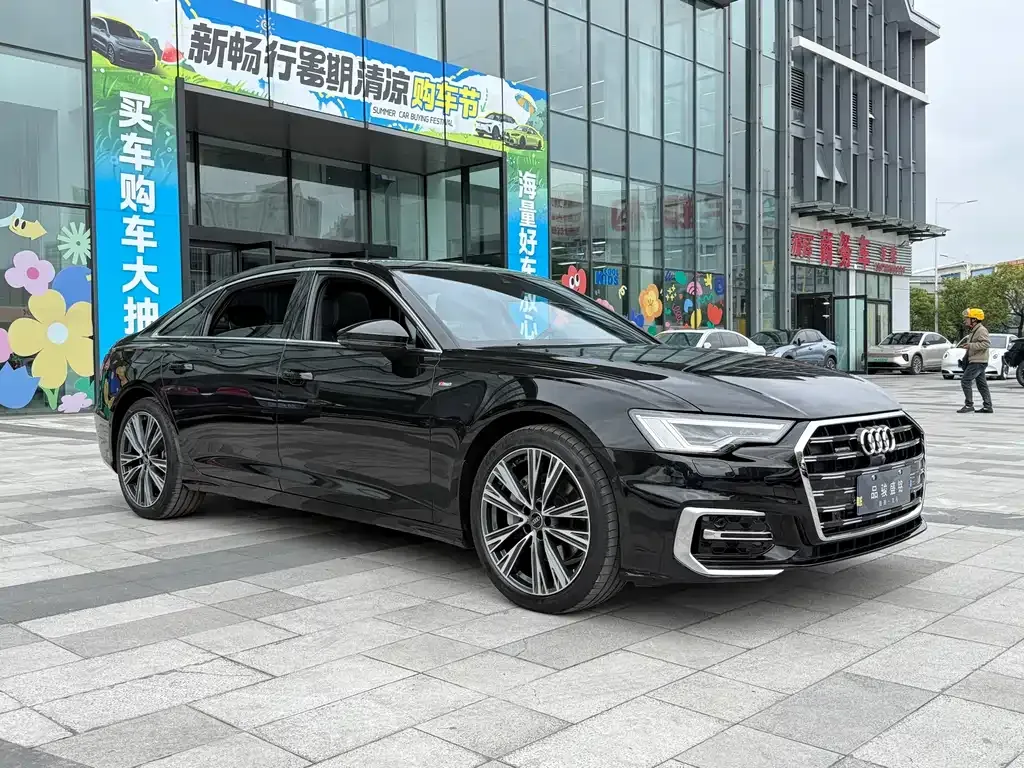 Audi A6L — фото 2