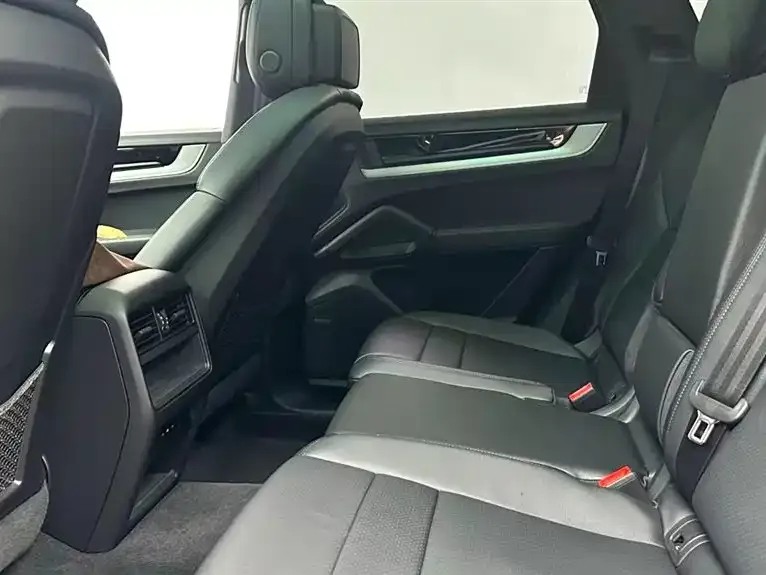 Porsche Cayenne 2024 из CN, фото 10