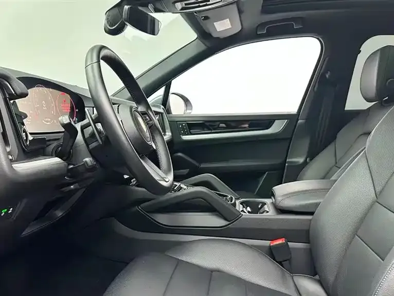 Porsche Cayenne 2024 из CN, фото 9