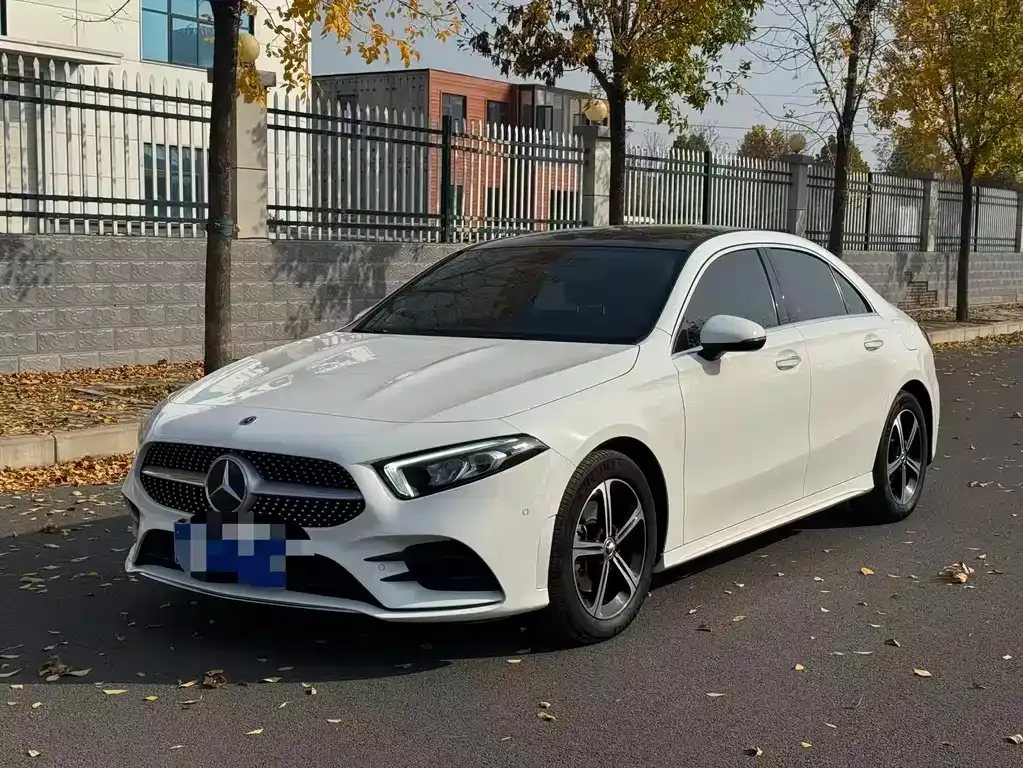 Mercedes-Benz A-Class 2023 из CN, фото 1