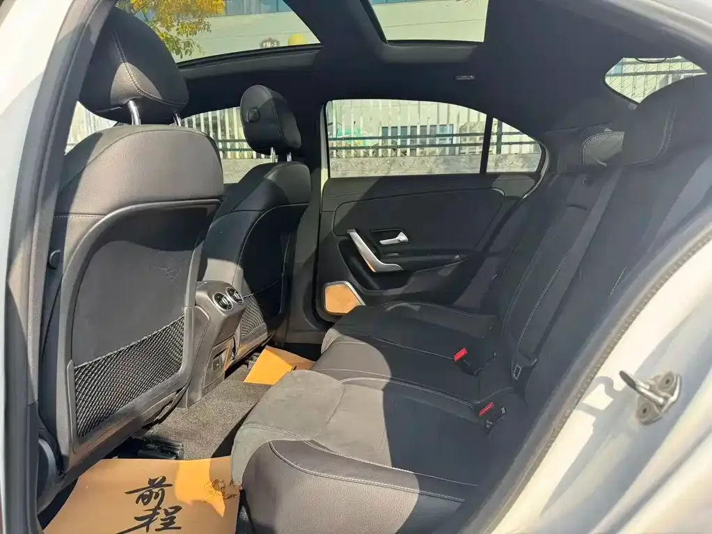 Mercedes-Benz A-Class 2023 из CN, фото 9
