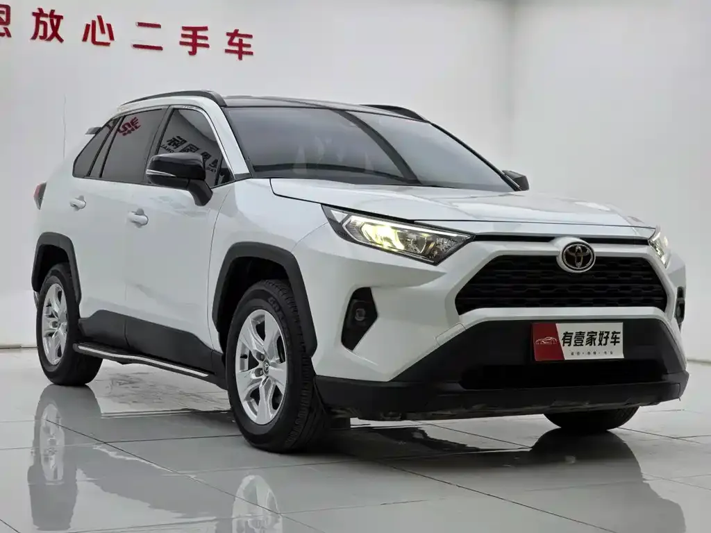 Toyota RAV4 2024 из CN, фото 3
