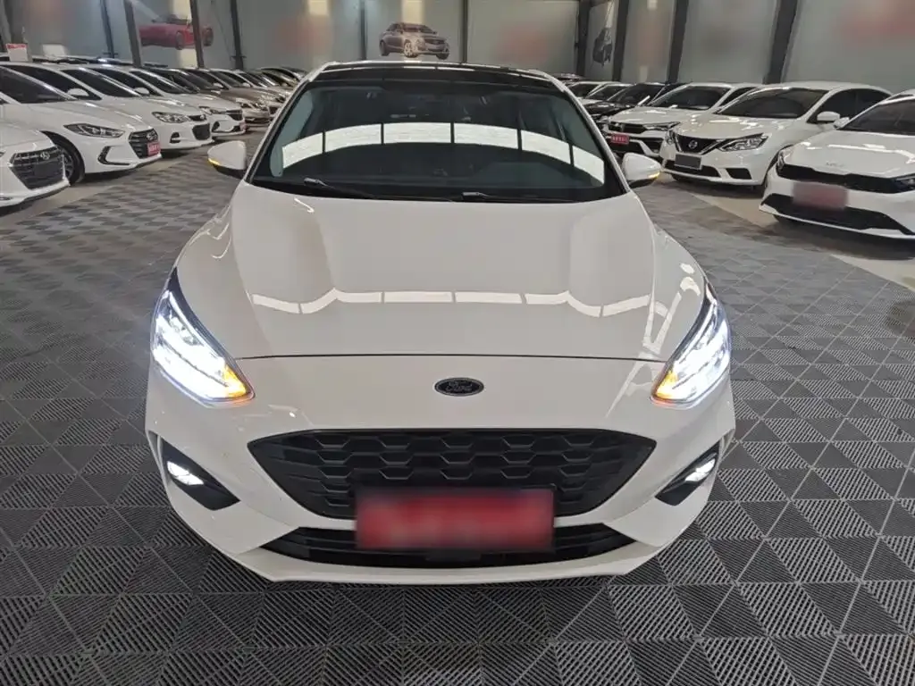 Ford Focus 2022 из CN, фото 3
