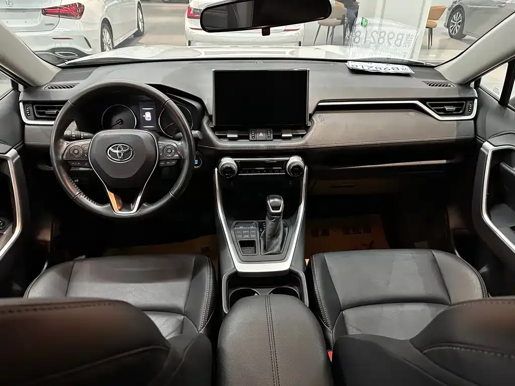 Toyota Wildlander 2021 из CN, фото 8