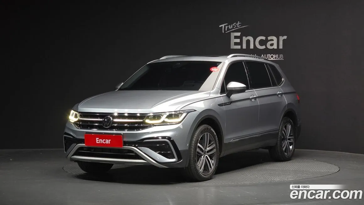 Volkswagen Tiguan — фото 1