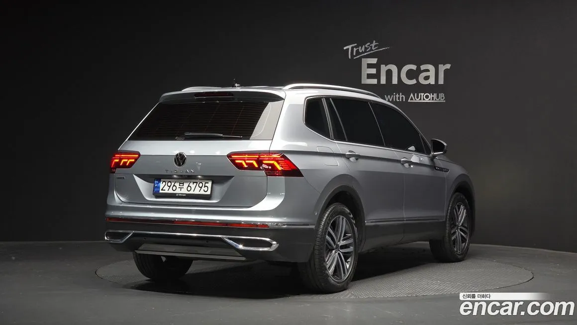 Volkswagen Tiguan — фото 2