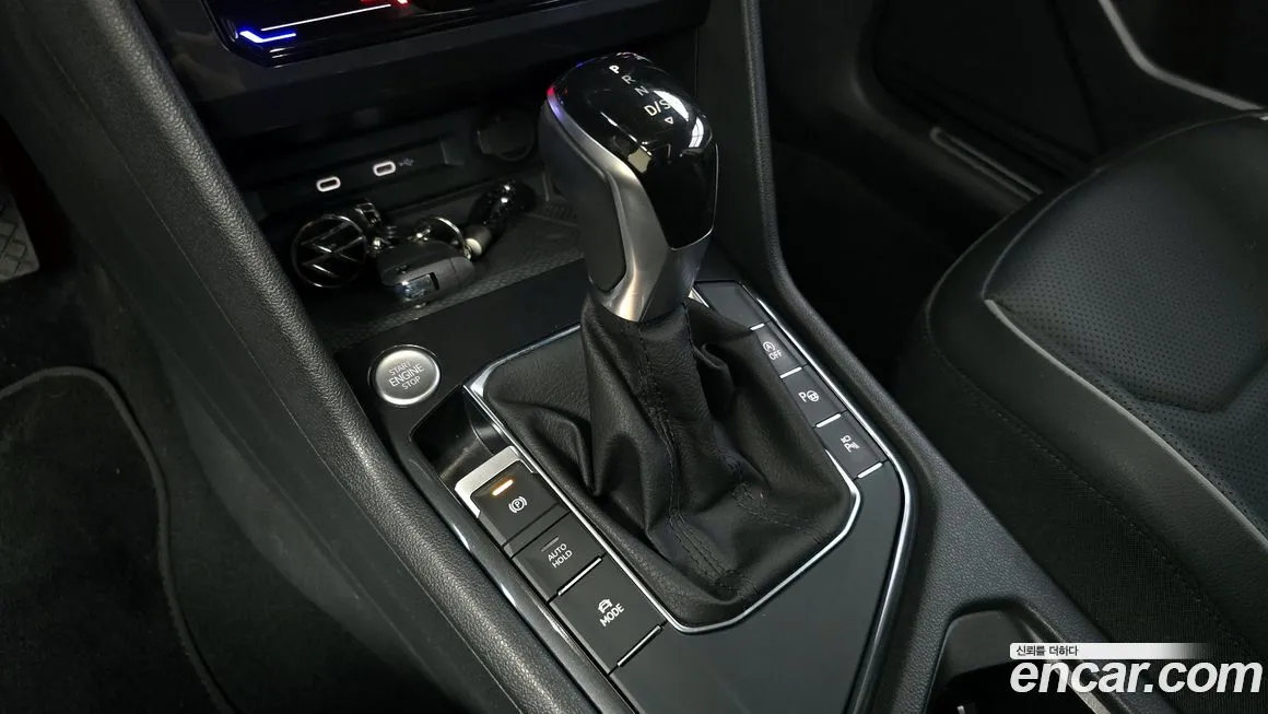Volkswagen Tiguan — фото 9