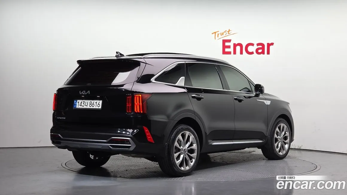 Kia Sorento 2023 из KR, фото 2