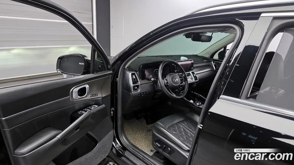 Kia Sorento — фото 10