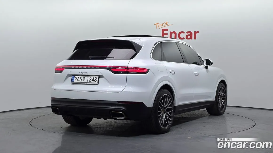 Porsche Cayenne 2022 из KR, фото 2