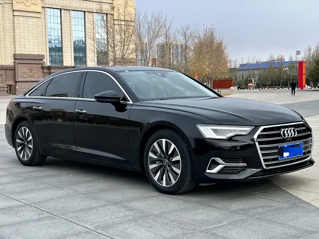 Audi A6L 2023 из CN, фото 3