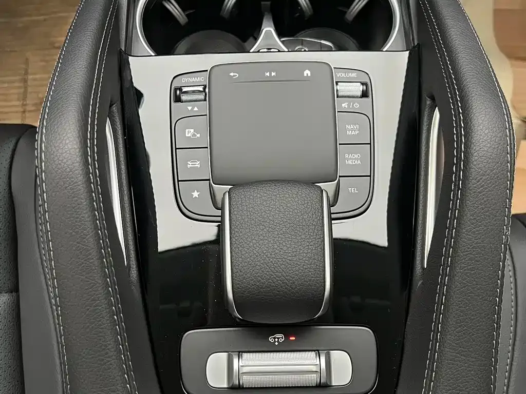 Mercedes-Benz GLE Coupe 2025 из CN, фото 4