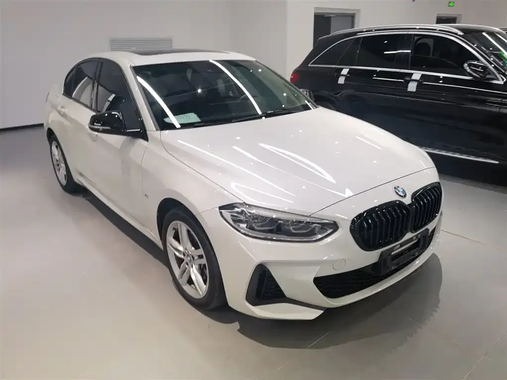 BMW 1 Series 2024 из CN, фото 4