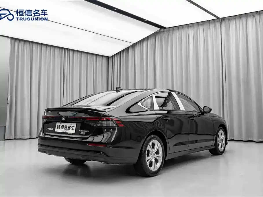 Honda Accord — фото 5