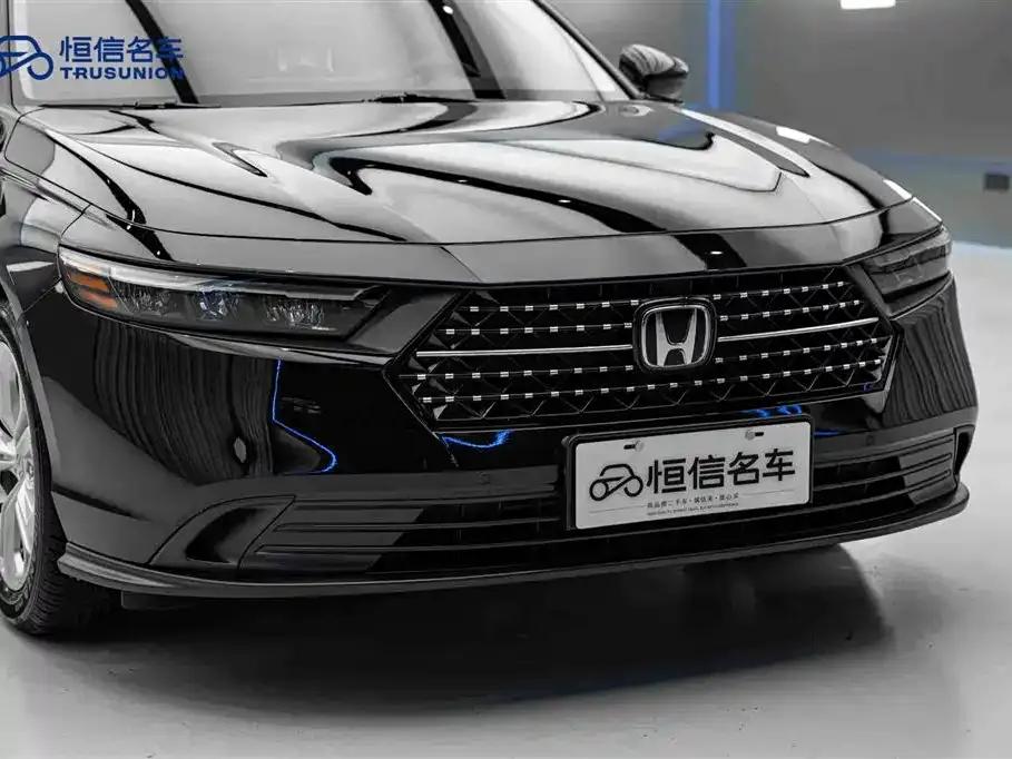 Honda Accord — фото 9