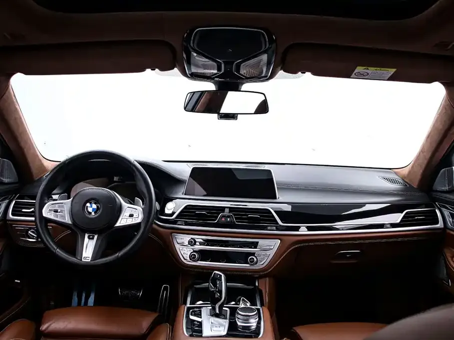 BMW 7 Series — фото 5