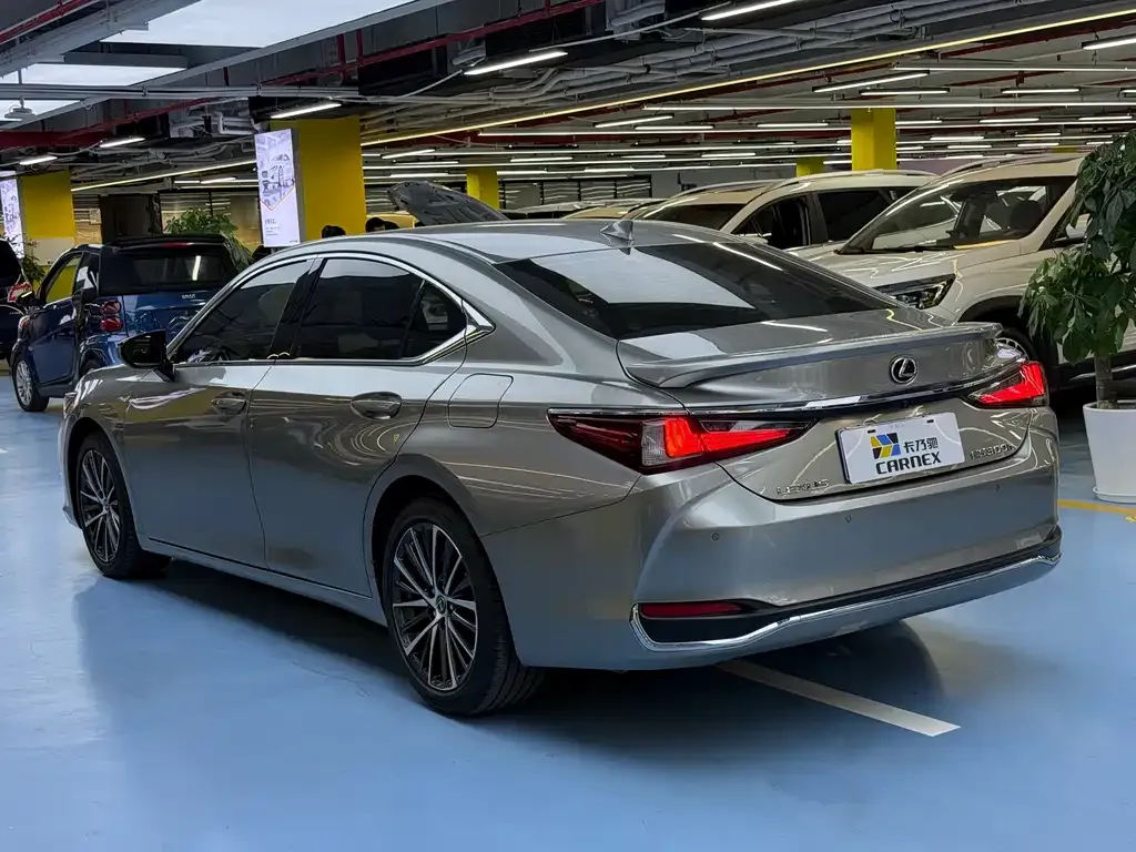 Lexus ES 2024 из CN, фото 5