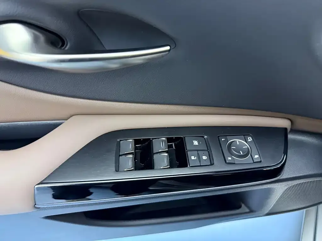 Lexus ES 2024 из CN, фото 9