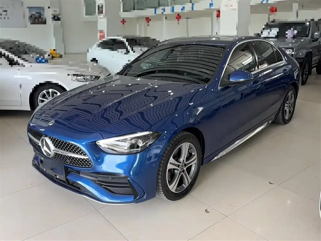 Mercedes-Benz C-Class — фото 1