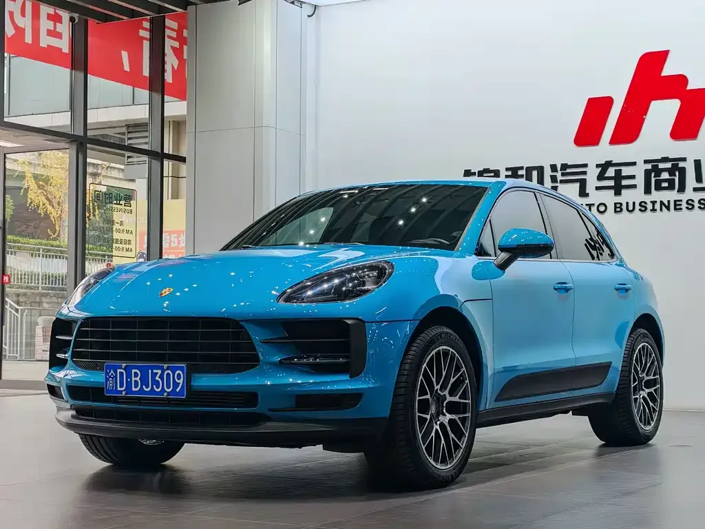 Porsche Macan — фото 1