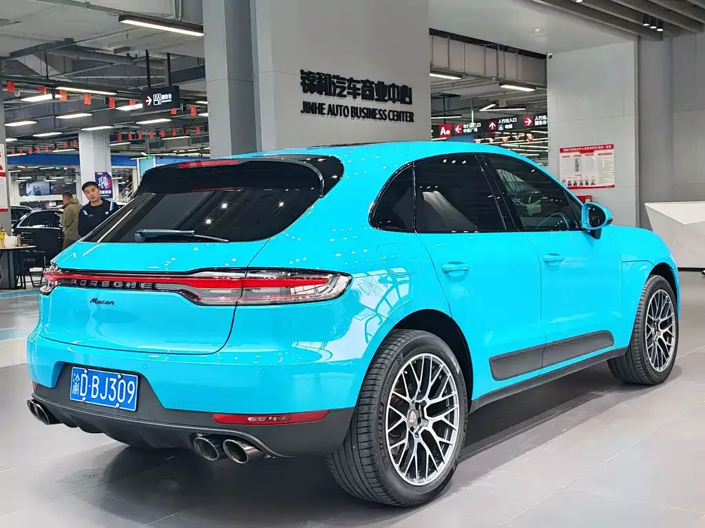 Porsche Macan — фото 9