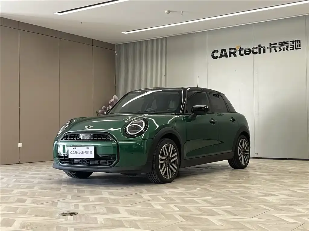MINI Cooper (3-door) 2025 из CN, фото 1