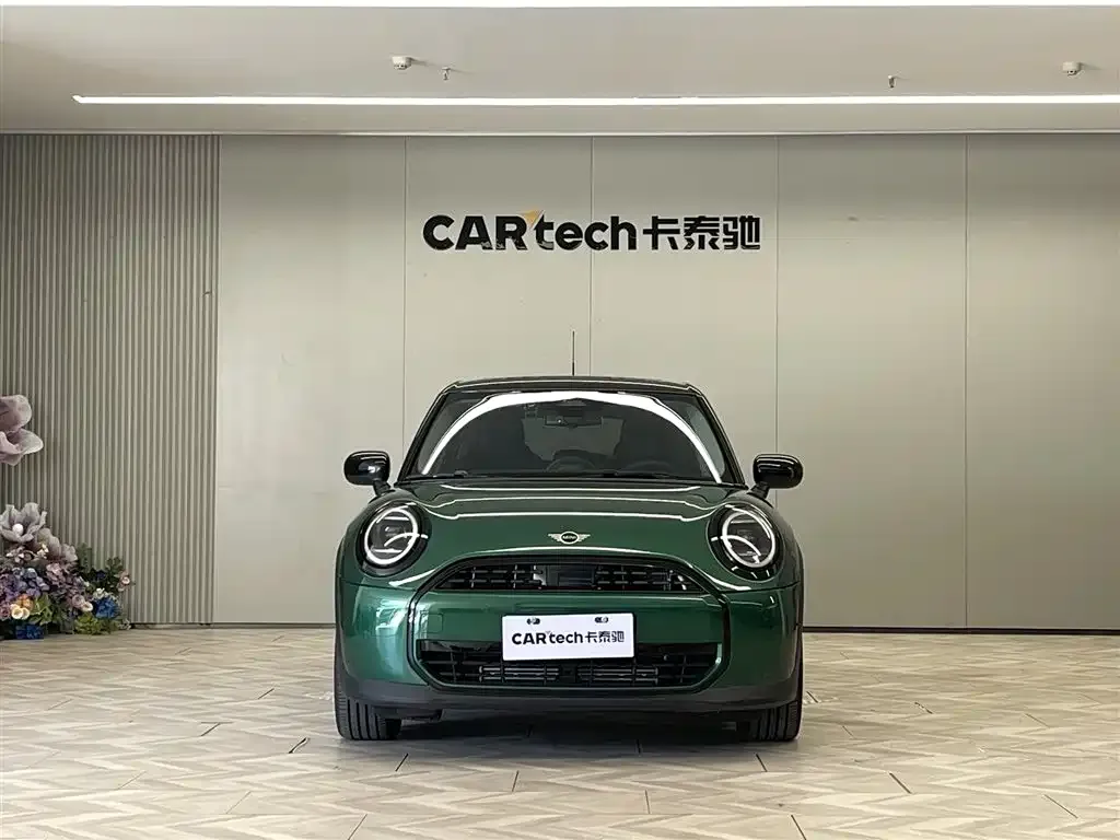 MINI Cooper (3-door) 2025 из CN, фото 3