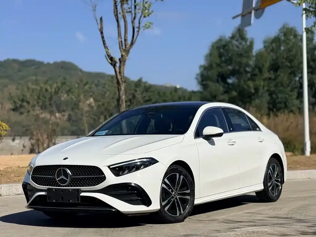 Mercedes-Benz A-Class — фото 1