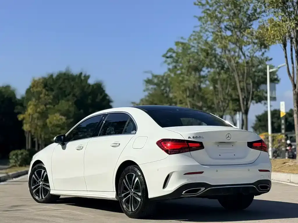 Mercedes-Benz A-Class — фото 8
