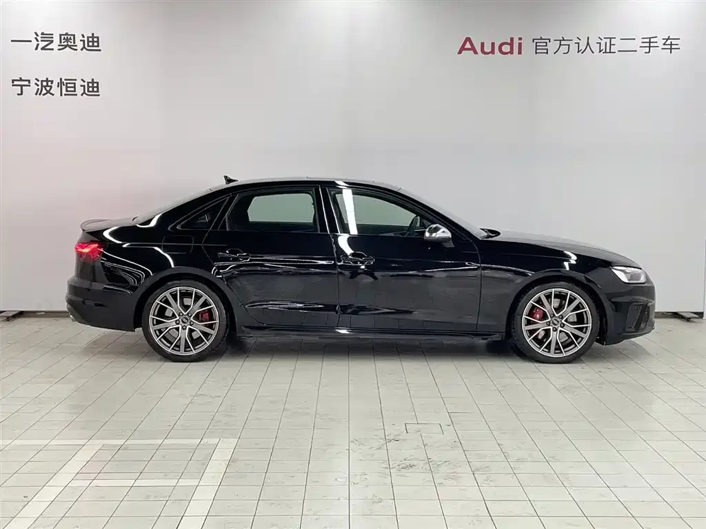 Audi S4 2024 из CN, фото 3