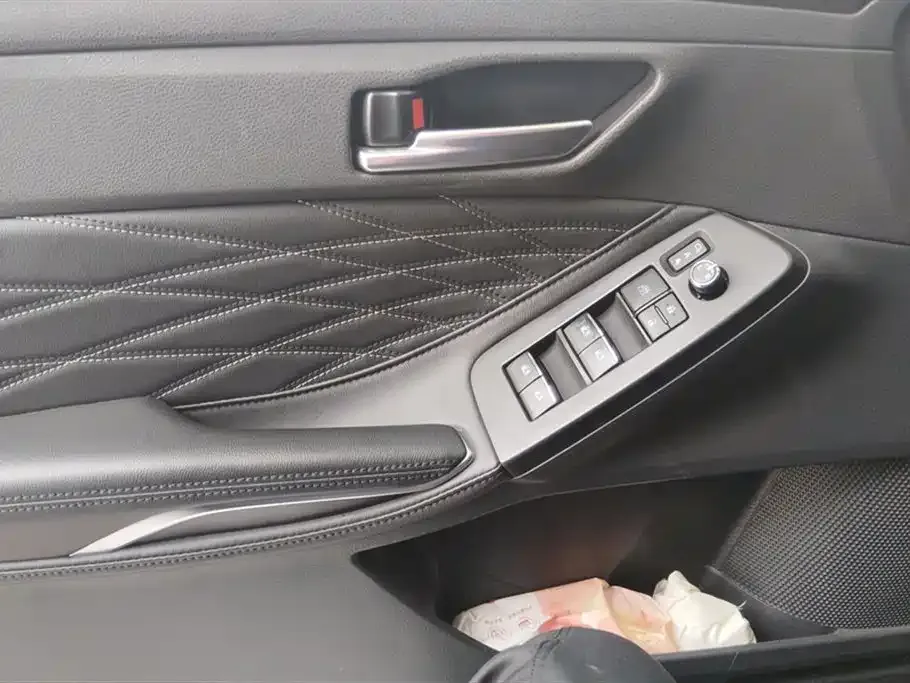 Toyota Avalon 2021 из CN, фото 7