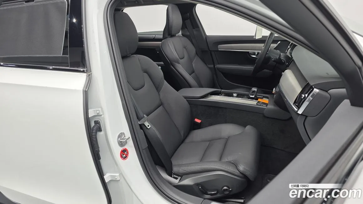 Volvo V90 2025 из KR, фото 10