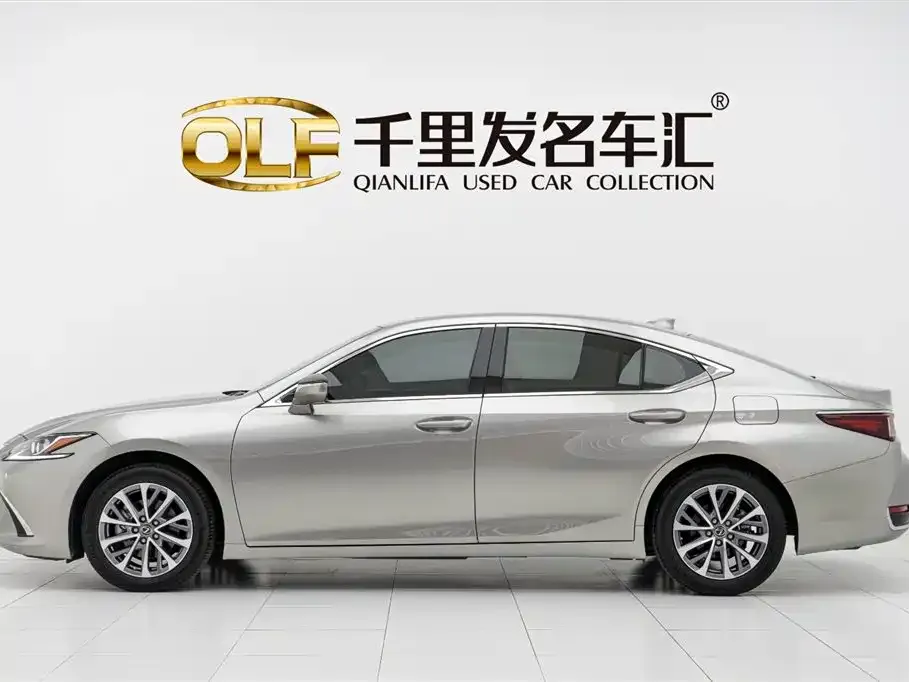 Lexus ES — фото 7