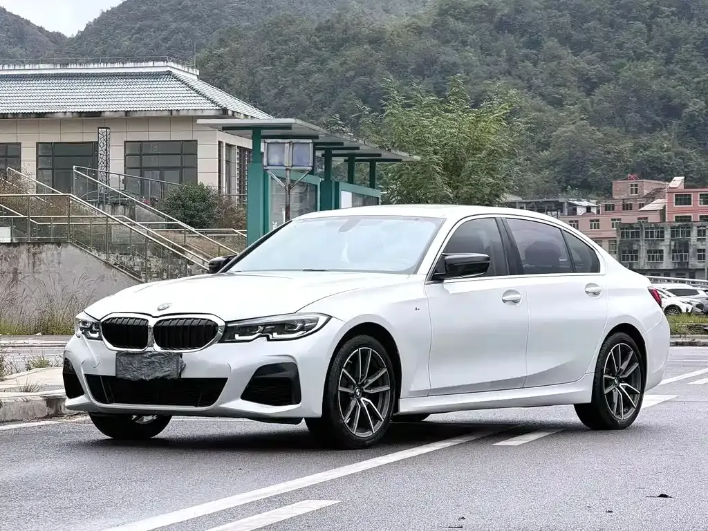 BMW 3 Series — фото 1