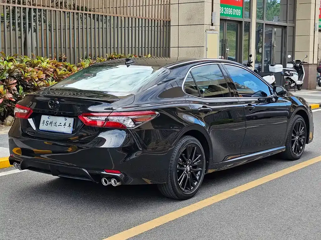 Toyota Camry 2023 из CN, фото 6